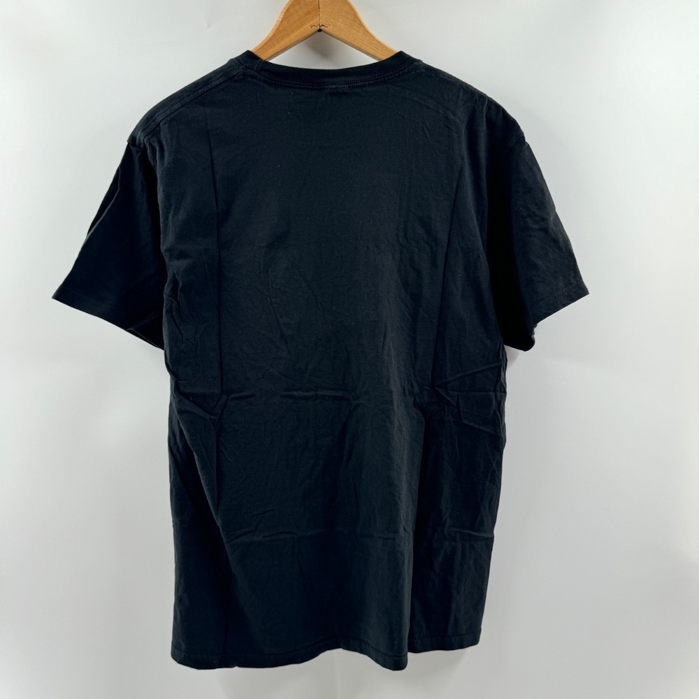 Disneyland Mickey Mouse Classic Graphic T-Shirt – Size Large - Picture 4 of 6